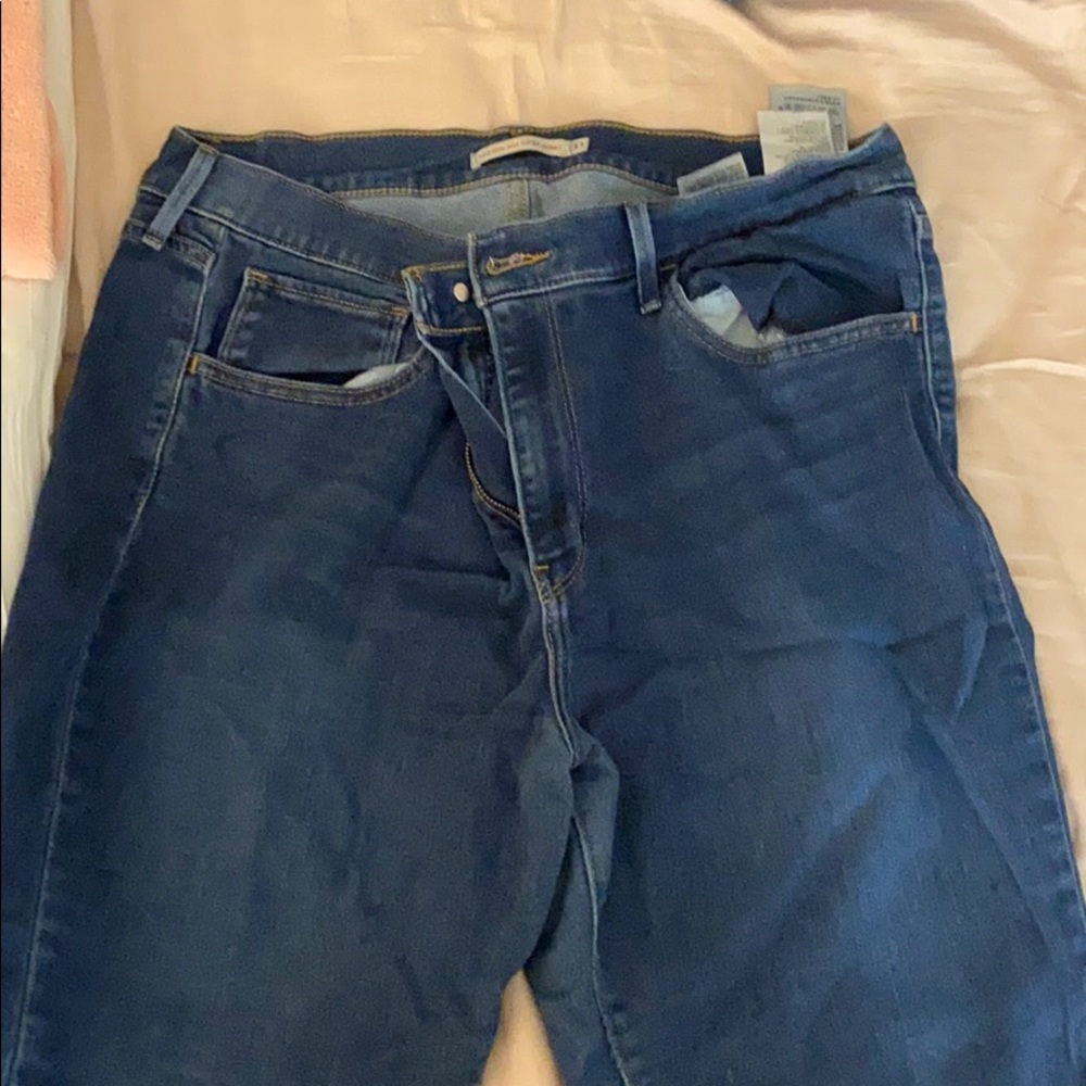 Levi jeans